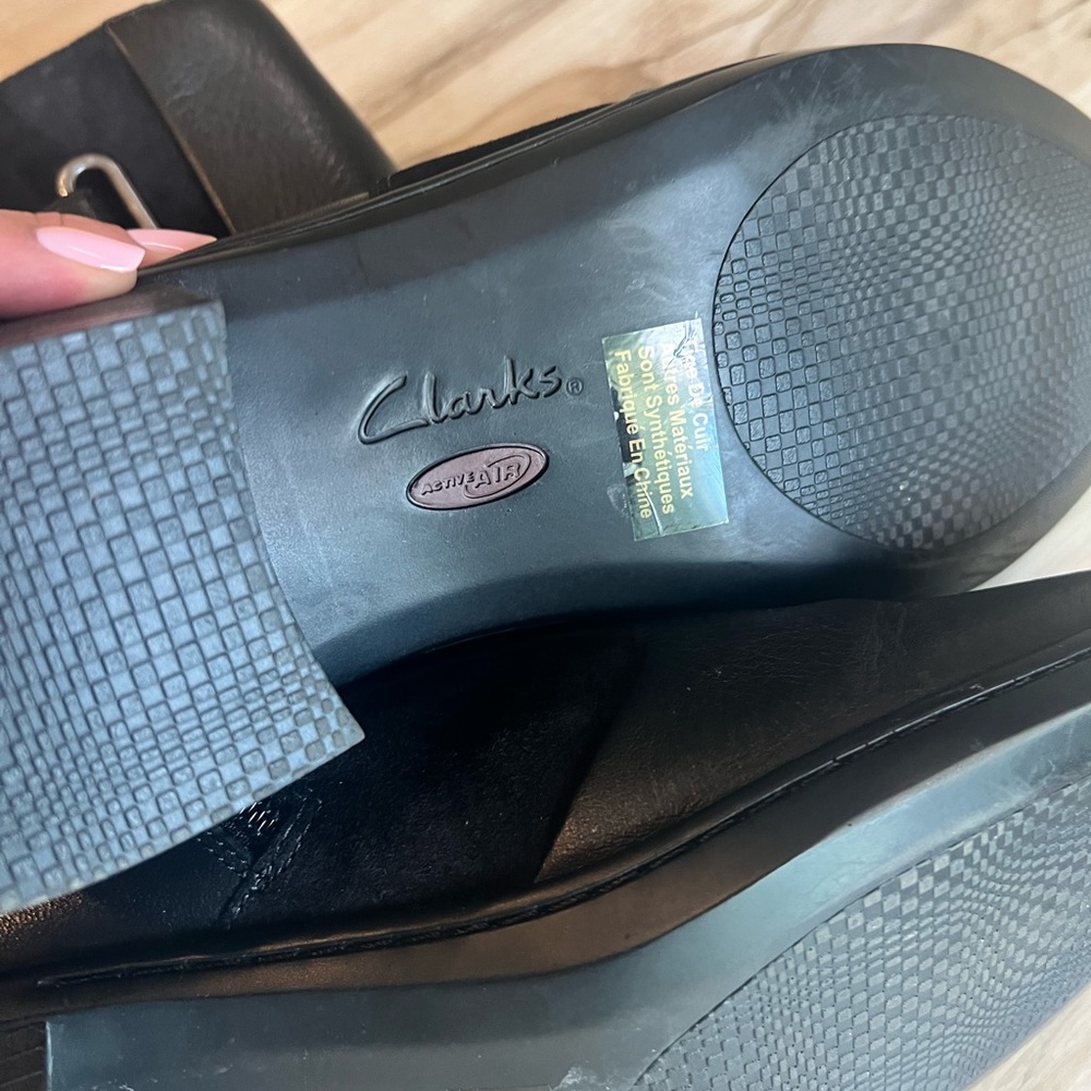 Clark Suede and Leather Boots - Picture 4 of 7